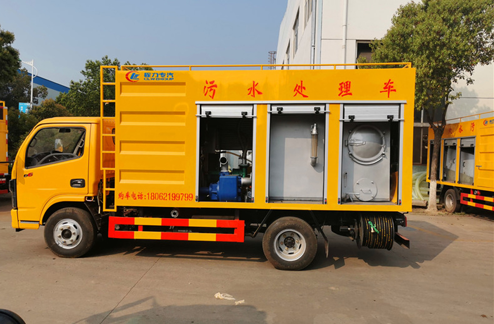 281莲花北苑污水分离车